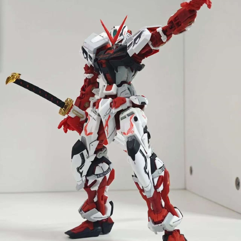 Astray Red Frame Model-58 1/14 - Model Kit Zeus 评论和价格