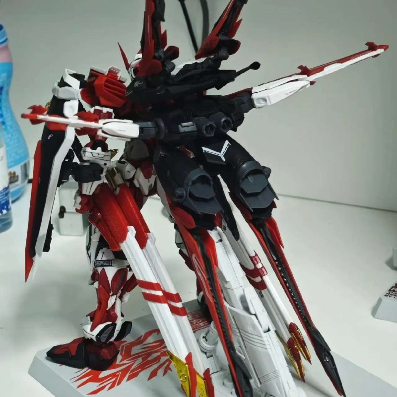 Astray Red Frame Model-58 1/14 - Model Kit Zeus 评论和价格