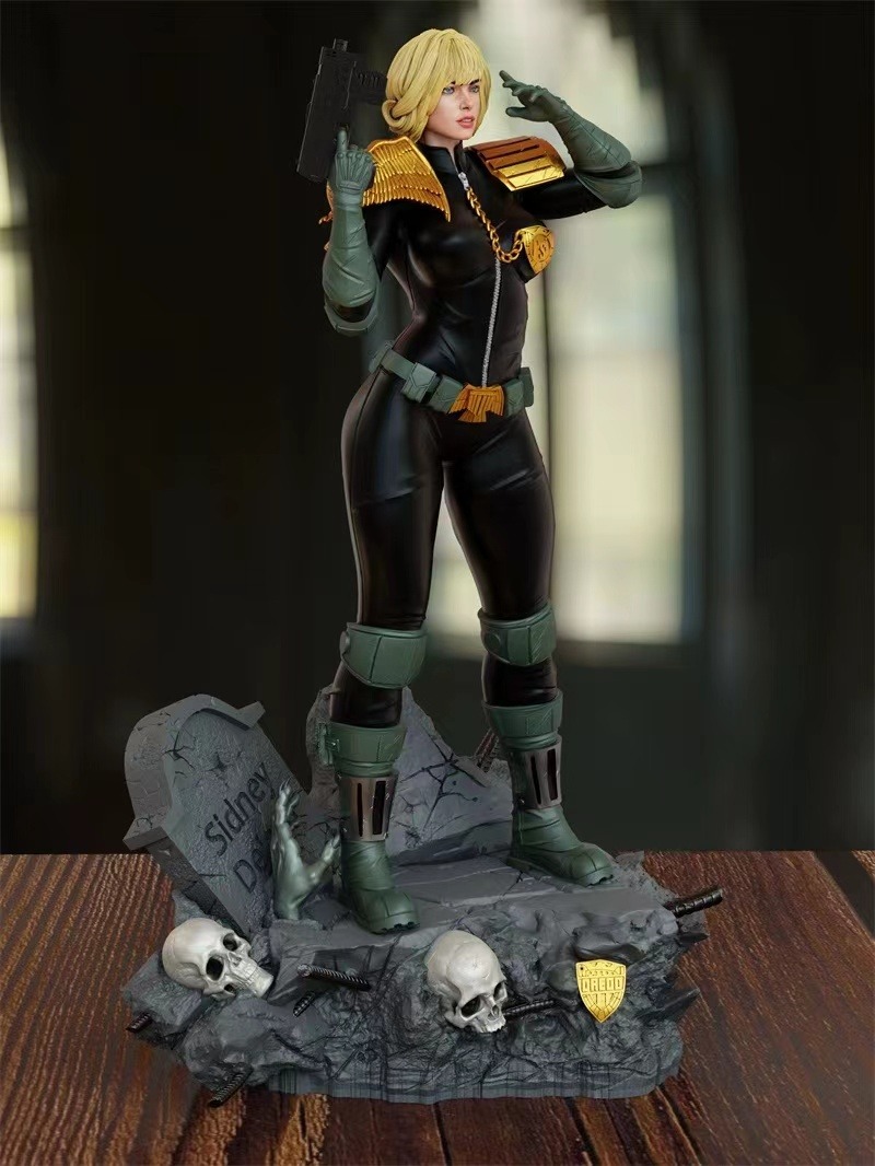 1/24 Scale Cassandra Anderson  - Model Kit Judge 评论和价格