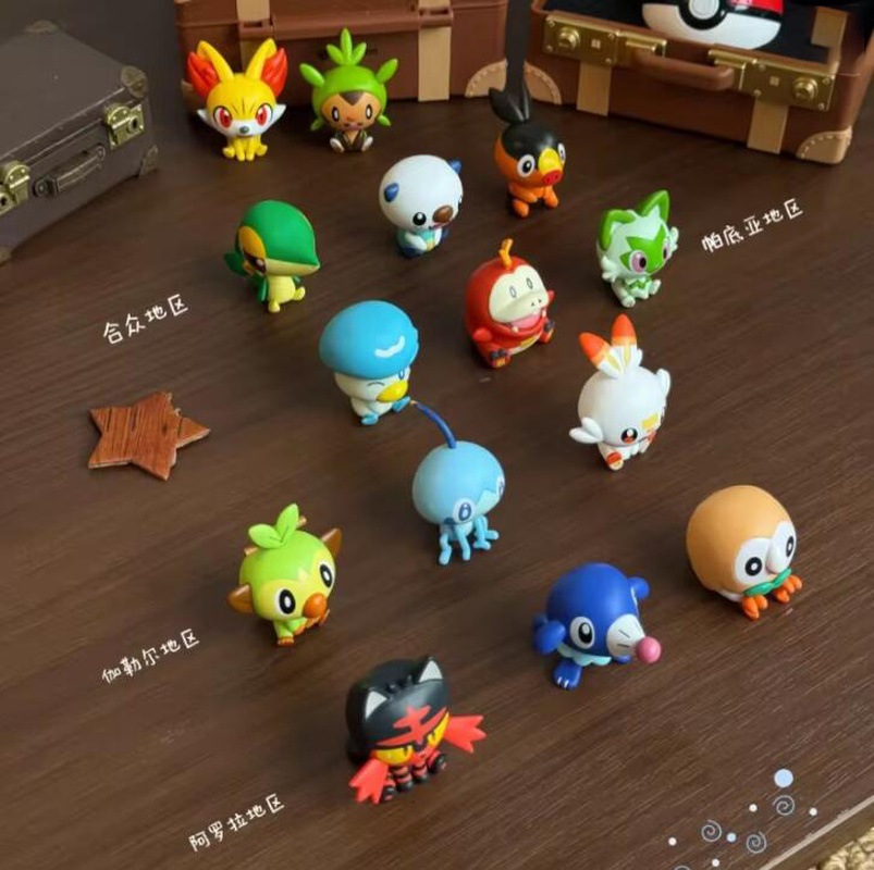 Funism Pokemon 30th Anniversar - Model Kit Pokemon 评论和价格