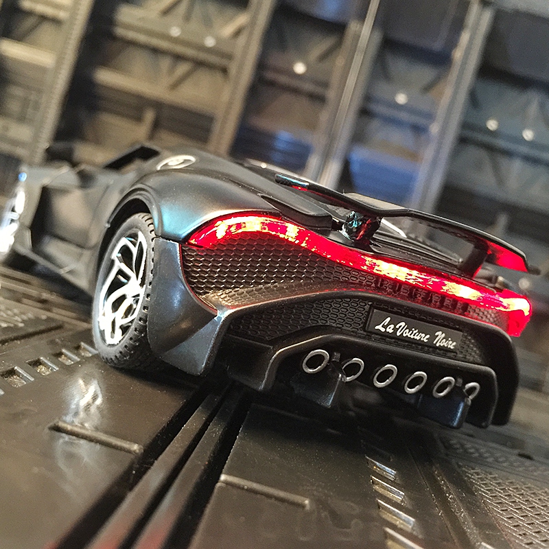 1:32 Alloy Scale Model Car Toy - Model Kit Alfa Romeo 评论和价格