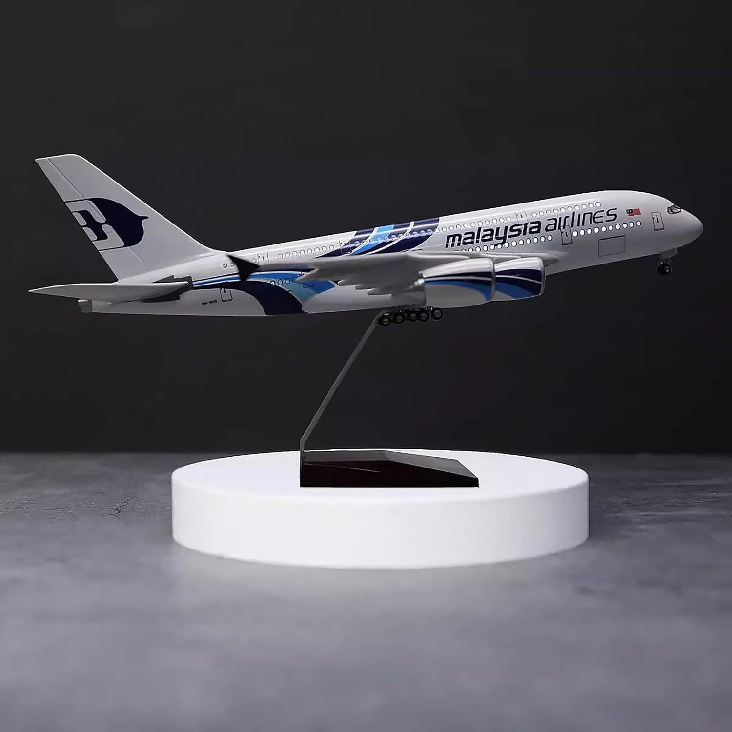 1:160 Scale Malaysia Airlines  - Resin Kit Cast 评论和价格